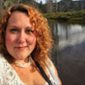 Meet your Posher, Elena